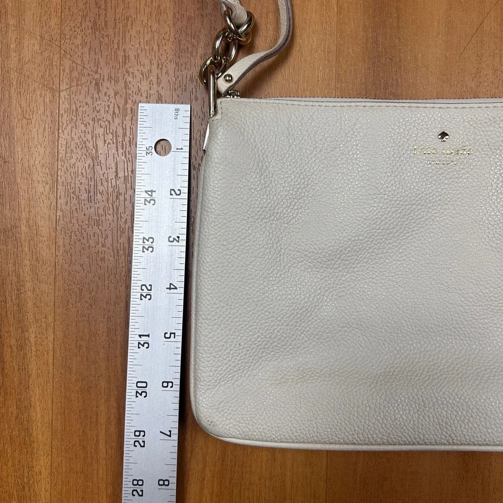 Kate Spade‎ Cream Crossbody Bag Pebbled Leather Zip Top Adjustable Strap